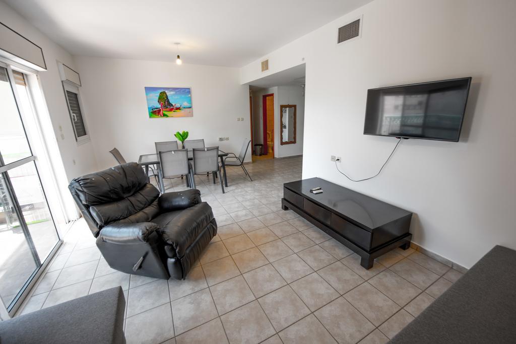 C Class Apartment Eilat Exterior photo
